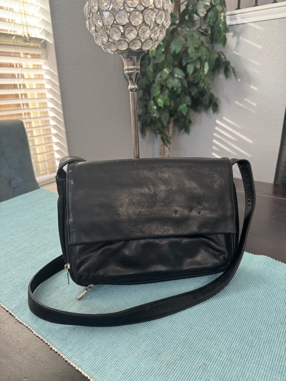 Danier vintage black leather crossbody bag